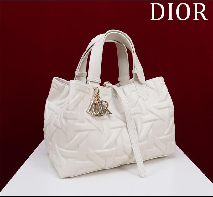 2025228Y 850P182146879